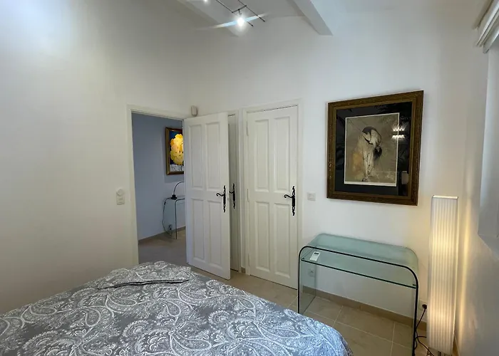 Βίλα Luxe Et Calme Avec Vue Panoramique A Αντίμπ