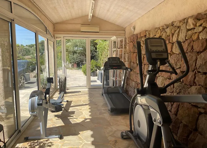 Luxe Et Calme Avec Vue Panoramique A Βίλα Αντίμπ