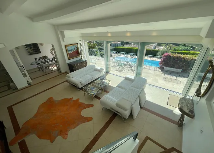 Luxe Et Calme Avec Vue Panoramique A Βίλα *