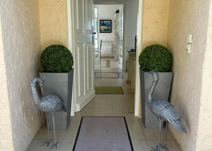 Luxe Et Calme Avec Vue Panoramique A Αντίμπ